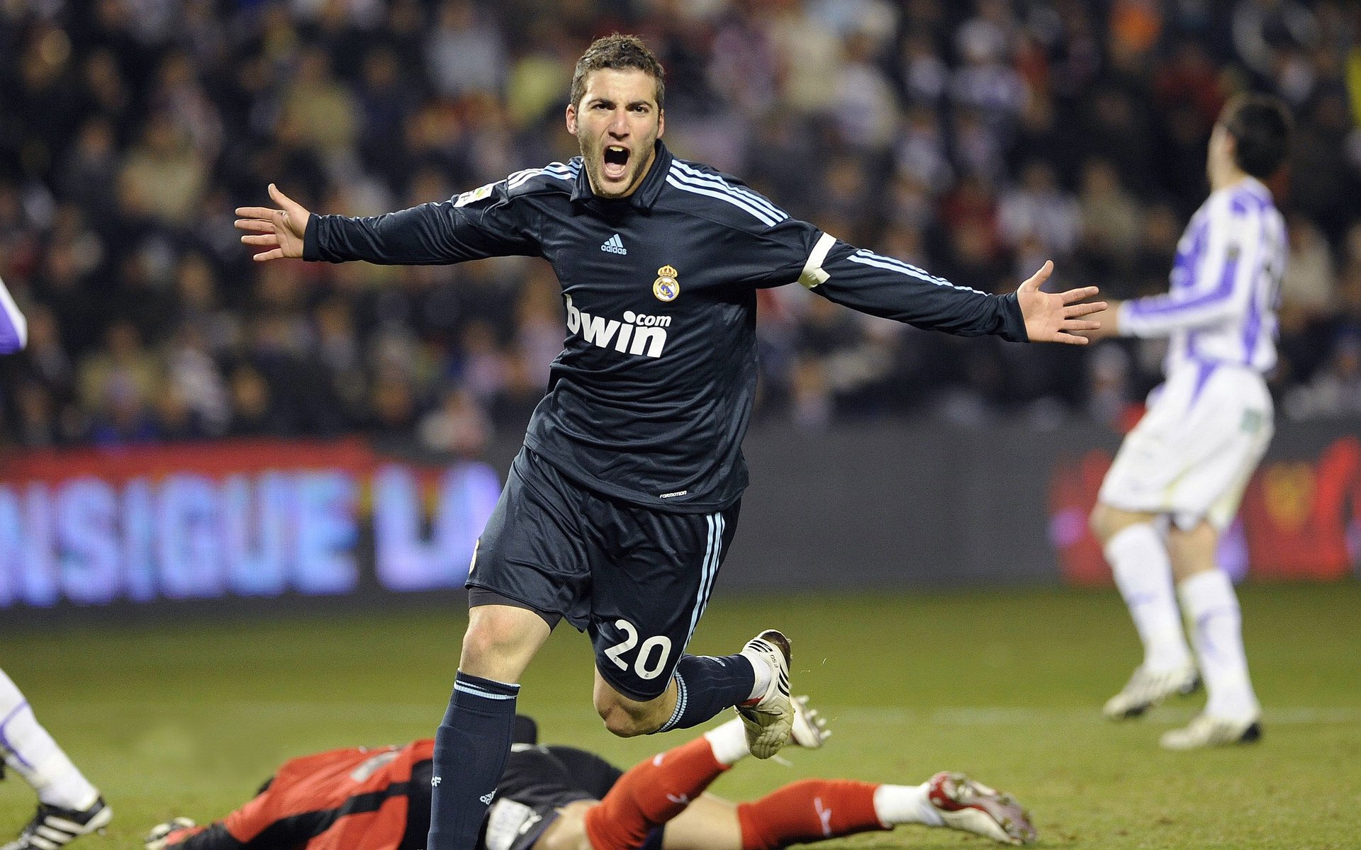 2024北京国际马拉松赛圆满落幕，埃塞俄比亚选手刷新赛会纪录